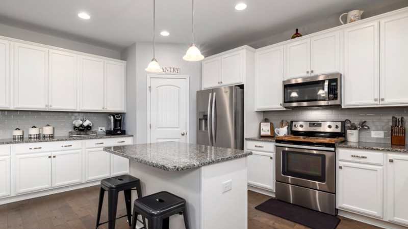 wood cabinet manufacturers