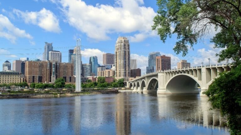Cities near Minneapolis