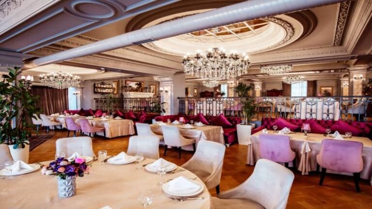 How to Transform a Private Event Venue with Custom Décor and Interior Design  